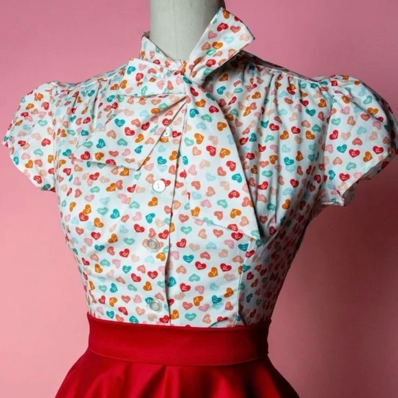 Heart of Haute Estelle Blouse in Conversation Heart Print - Picture 1 of 8